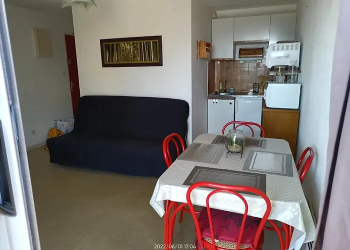 St Pierre La Mer,Appartement T2 En Residence Calme
